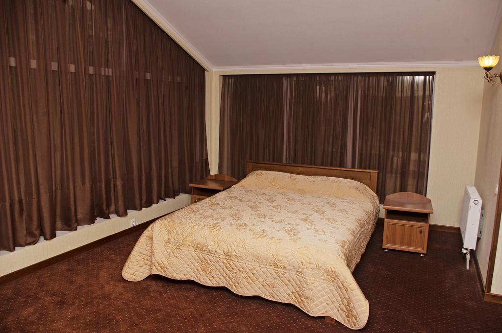חארקיב Sv Park Hotel מראה חיצוני תמונה