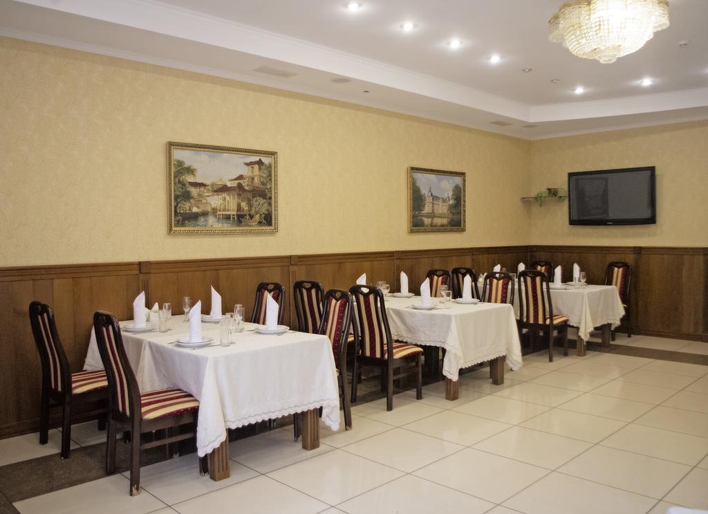 חארקיב Sv Park Hotel מראה חיצוני תמונה