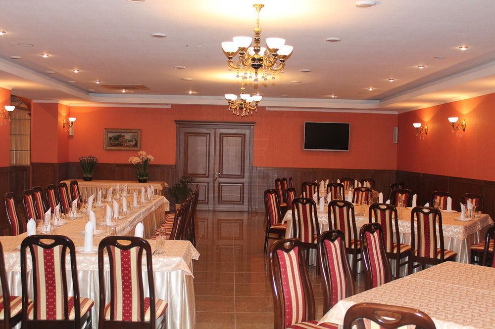 חארקיב Sv Park Hotel מראה חיצוני תמונה