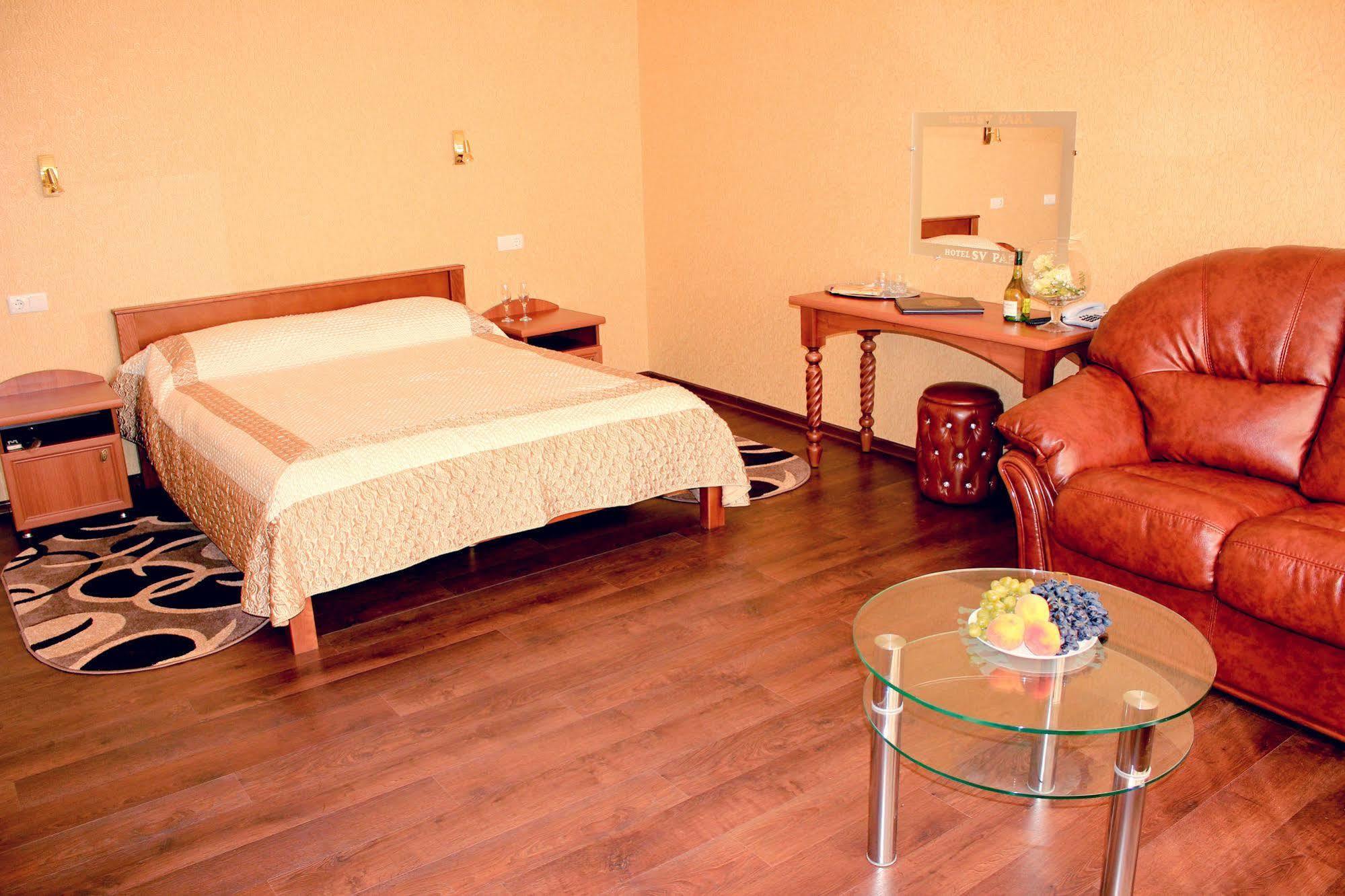 חארקיב Sv Park Hotel מראה חיצוני תמונה