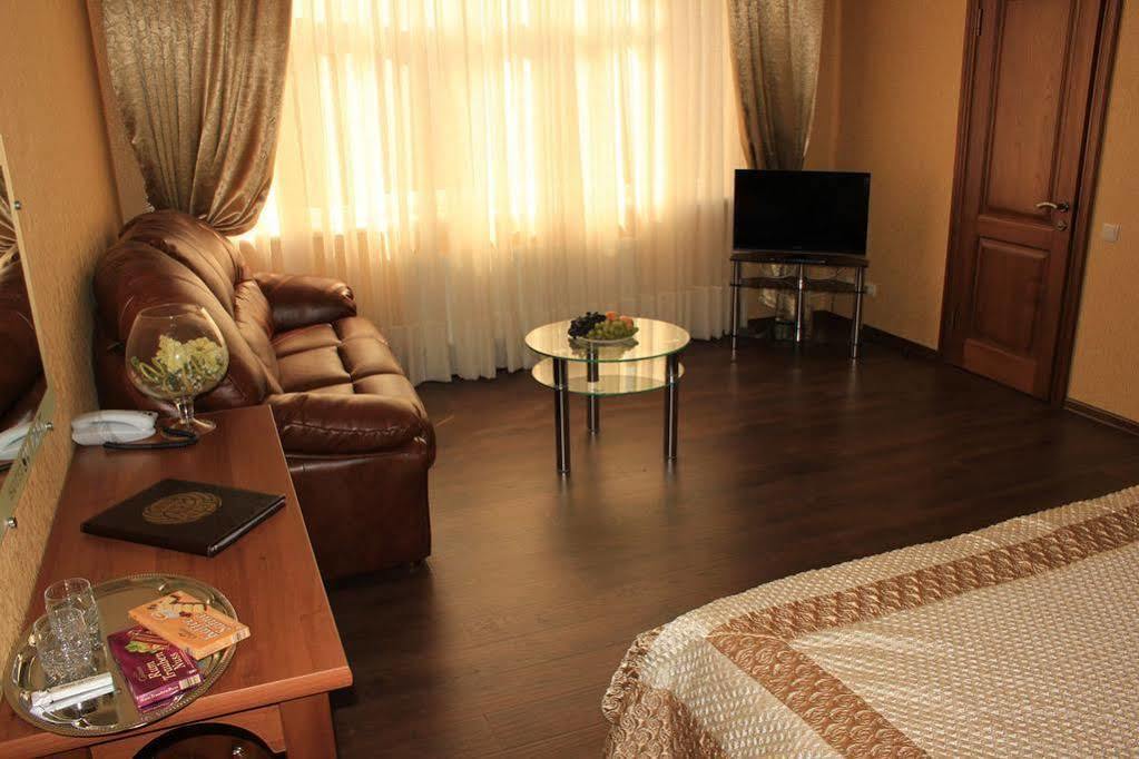 חארקיב Sv Park Hotel מראה חיצוני תמונה